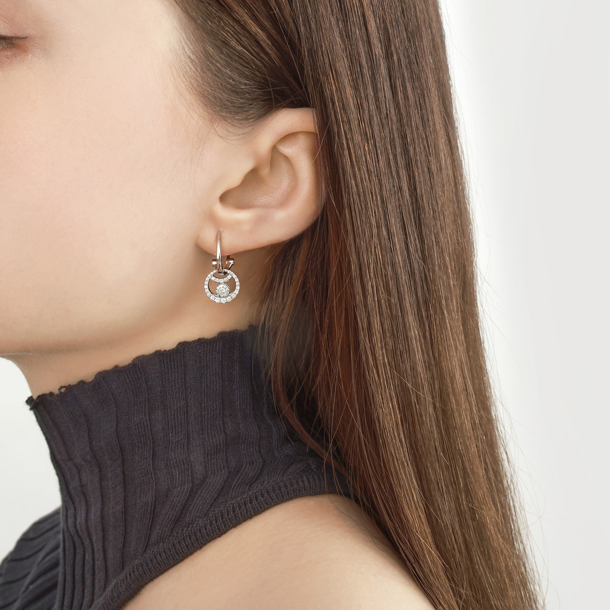 Glamour' 18K White Gold Diamond Earrings