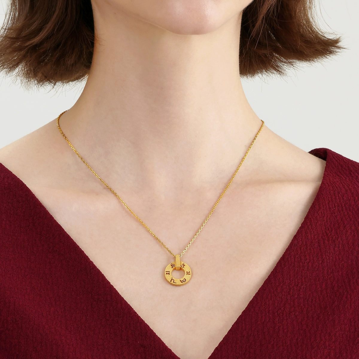 Om Mani Padme Hum' 999.9 Gold Pendant