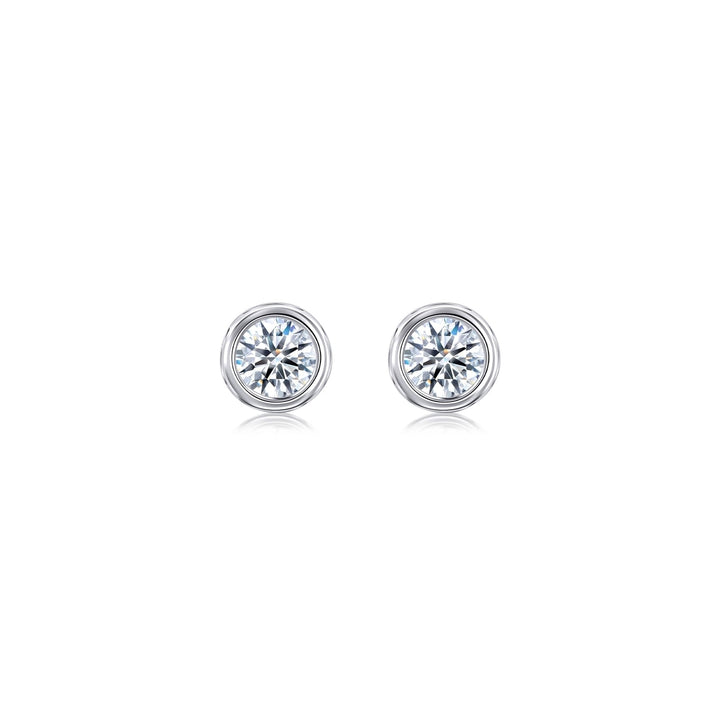 iconic-white-gold-diamond-earrings-chow-sang-sang