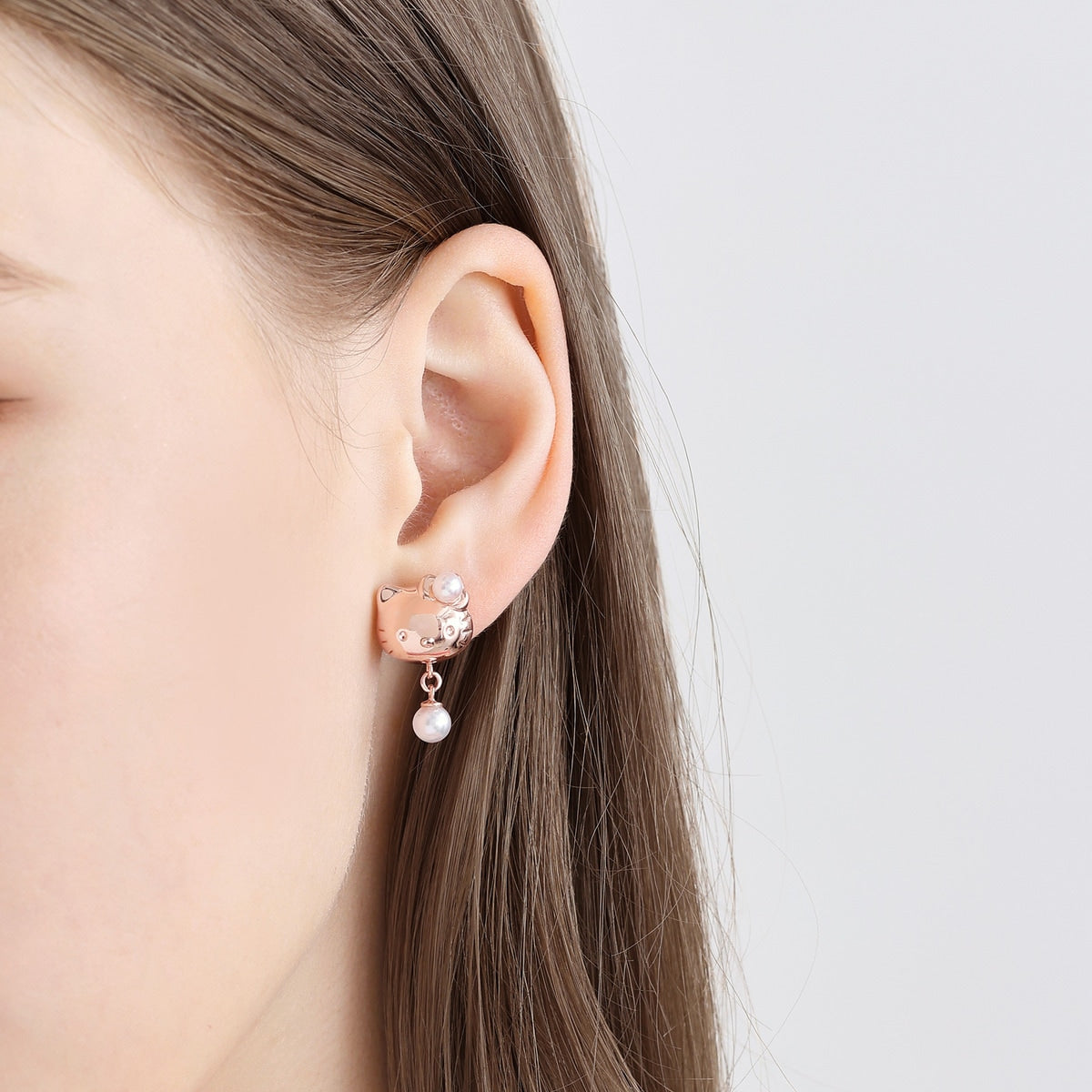 Hello Kitty' 18K Red Gold Akoya Pearl Mismatched Earrings