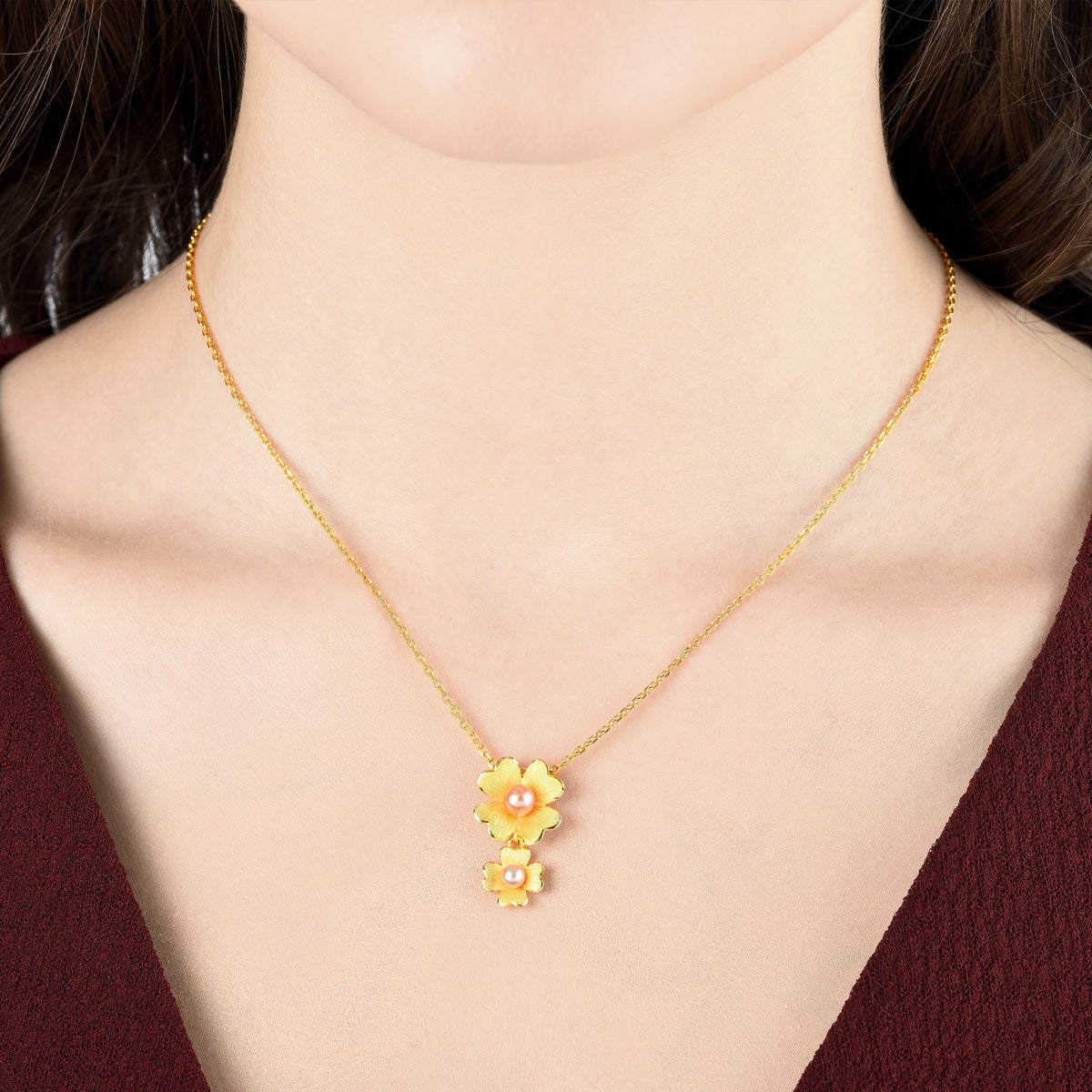 Floral' 999.9 Gold Pendant