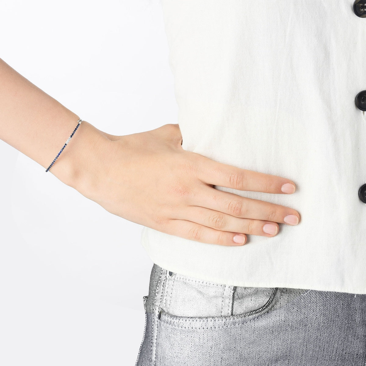 18K White Gold Sapphire Bangle