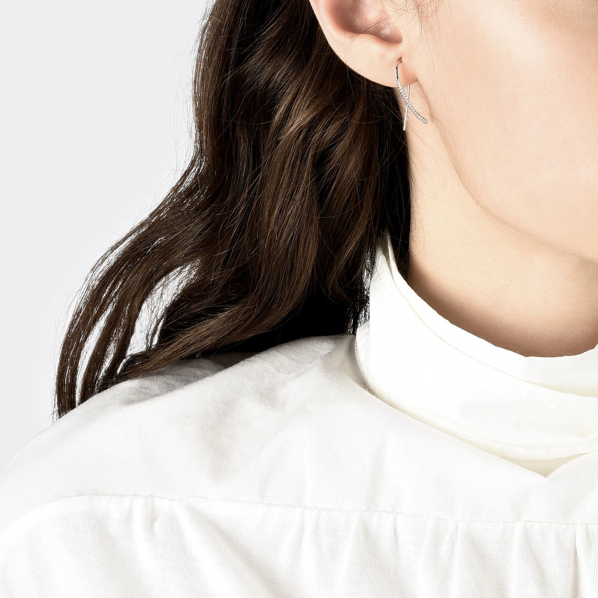 Ear Play' 18K White Gold Diamond Earrings