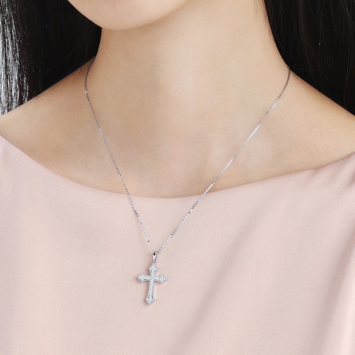 18K White Gold Diamond Cross Pendant