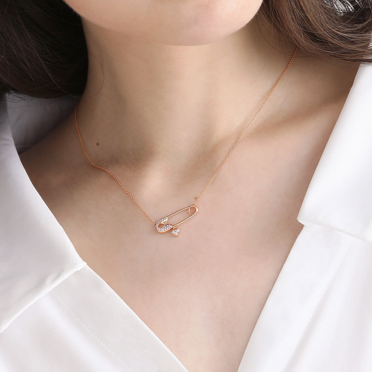 18K Red Gold Diamond Pin Necklace