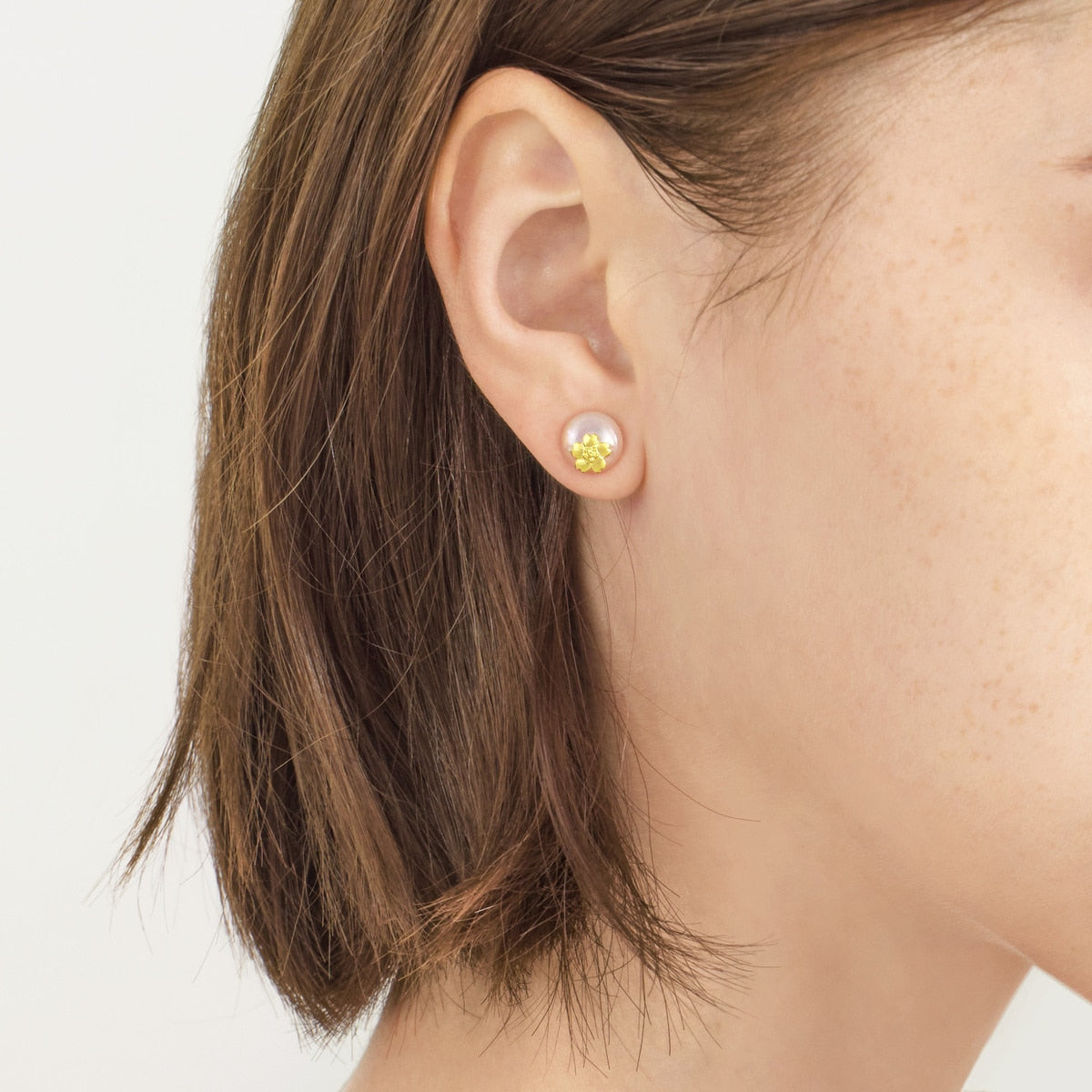 Wishes' 999.9 Gold Cherry Blossom Earrings
