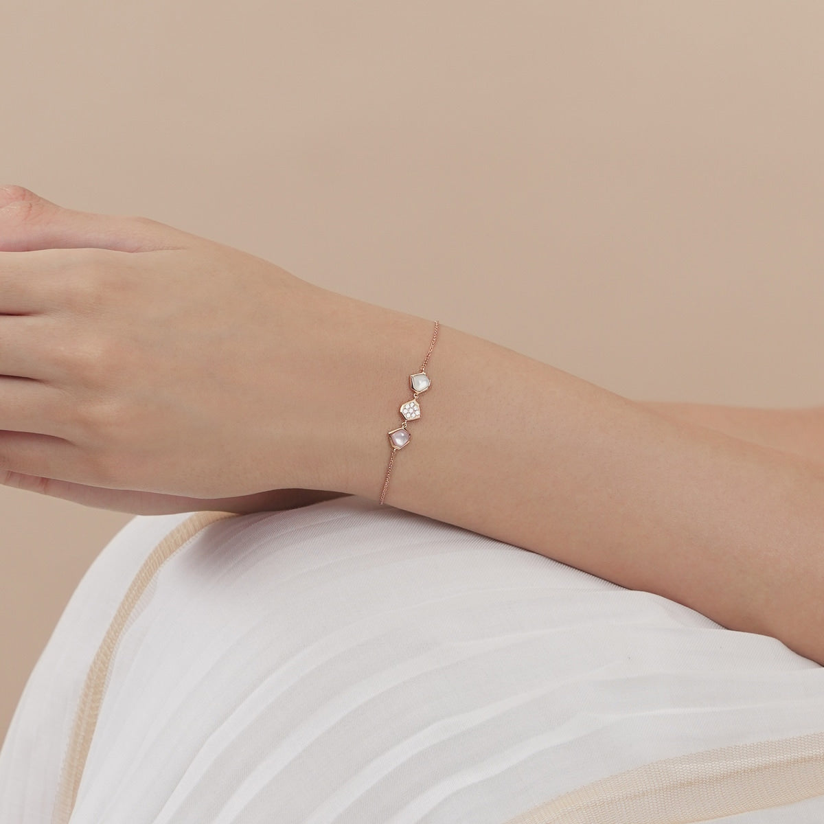 Harmony' 18K Rose Gold Mother of Pearl Bracelet