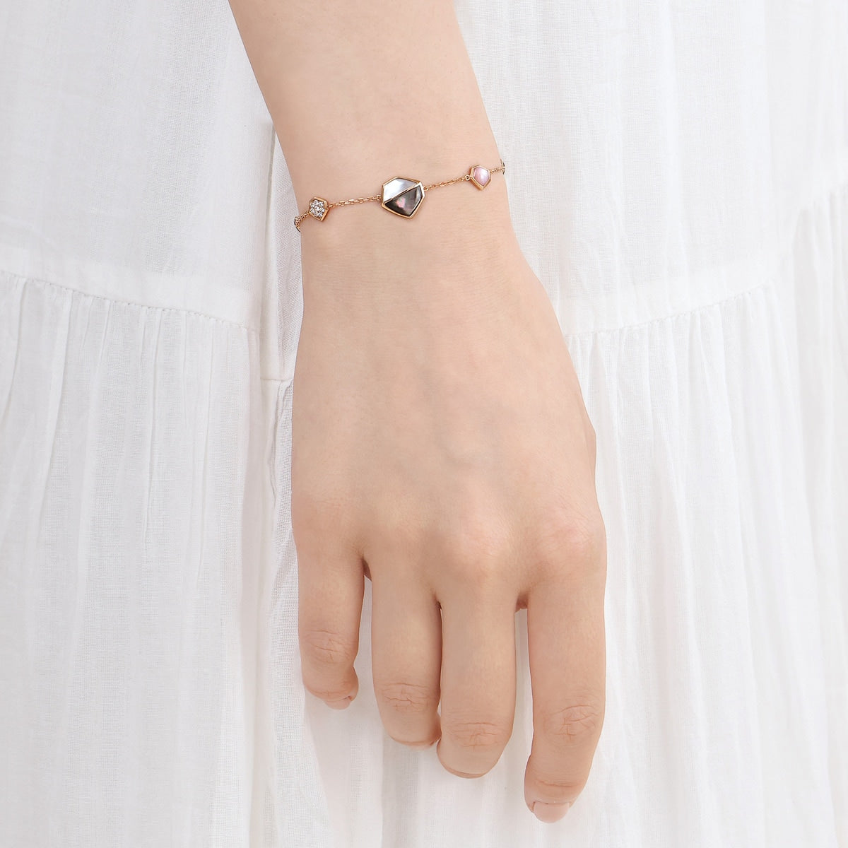 Harmony' 18K Rose Gold Mother of Pearl Bracelet