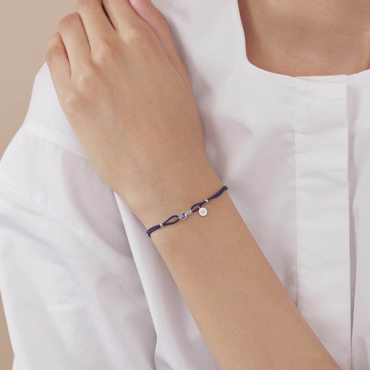 Form' 18K White Gold Sapphire Bracelet