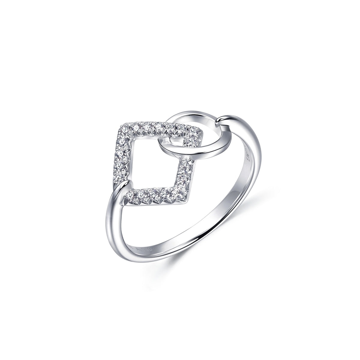 form-white-gold-diamond-ring-chow-sang-sang