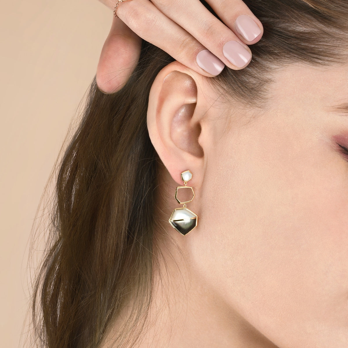 Harmony' 18K Yellow Gold Mother of Pearl Earrings