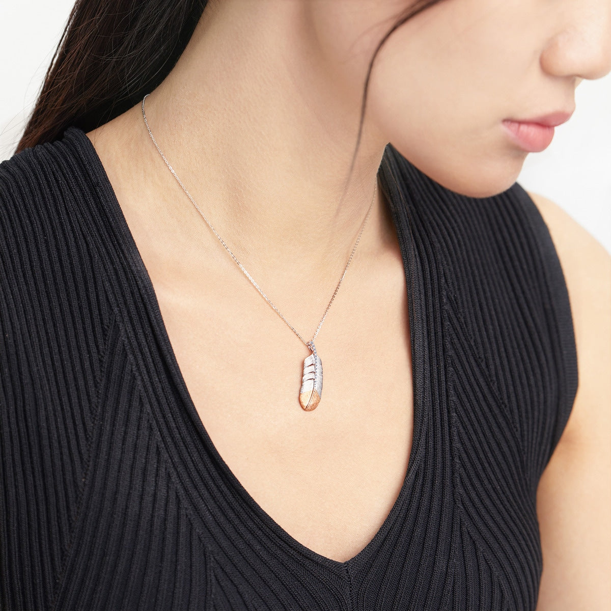 18K White & Red Gold Diamond Feather Pendant