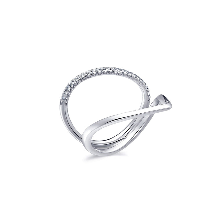 form-white-gold-diamond-ring-chow-sang-sang