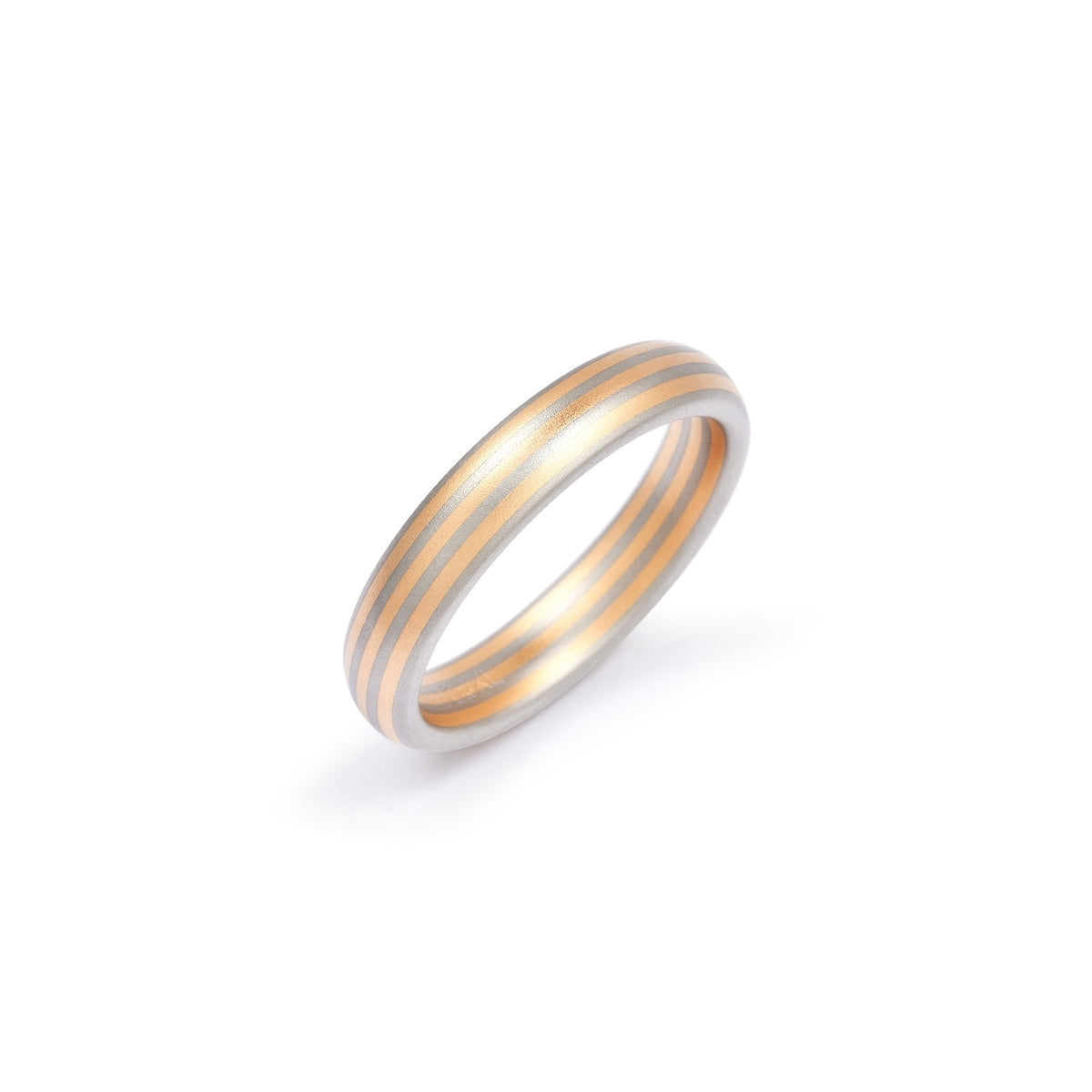 entwine-gold-and-platinum-ring-chow-sang-sang