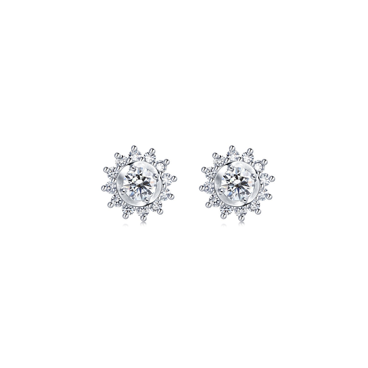 starry-white-gold-diamond-earrings-chow-sang-sang