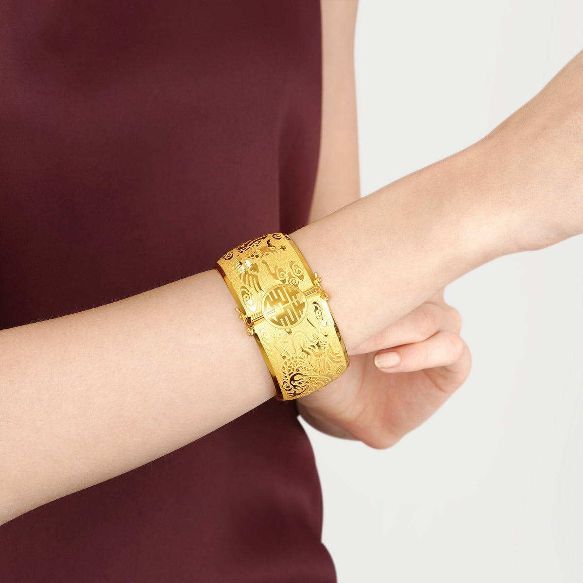 Dragon & Phoenix' 999.9 Gold Bangle