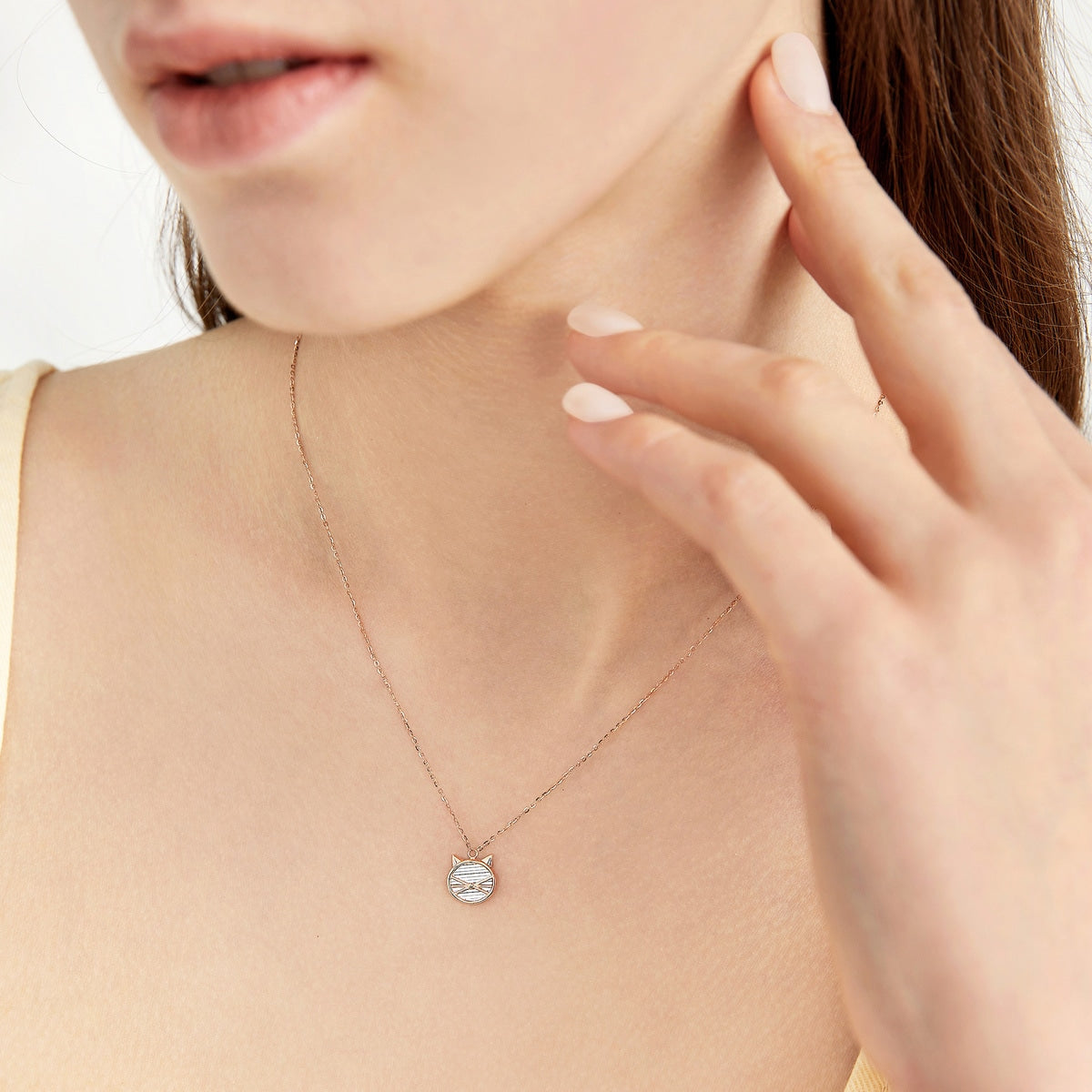 18K White & Red Gold Necklace