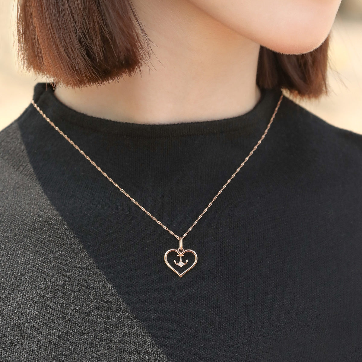 18K Rose Gold Diamond Pendant