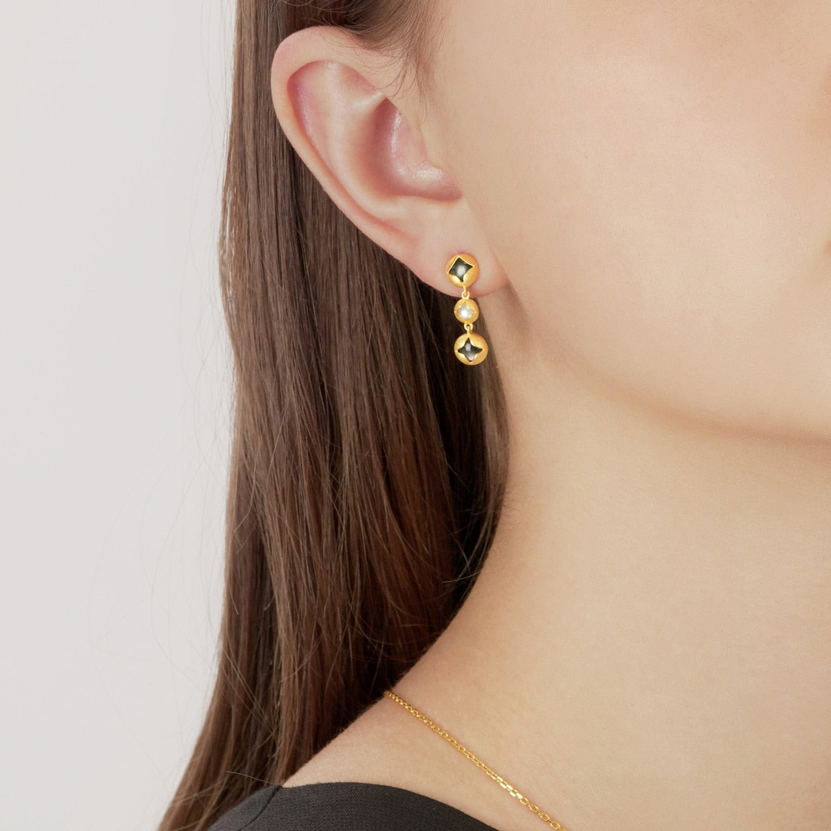Daily Bliss' 999.9 Gold Earrings