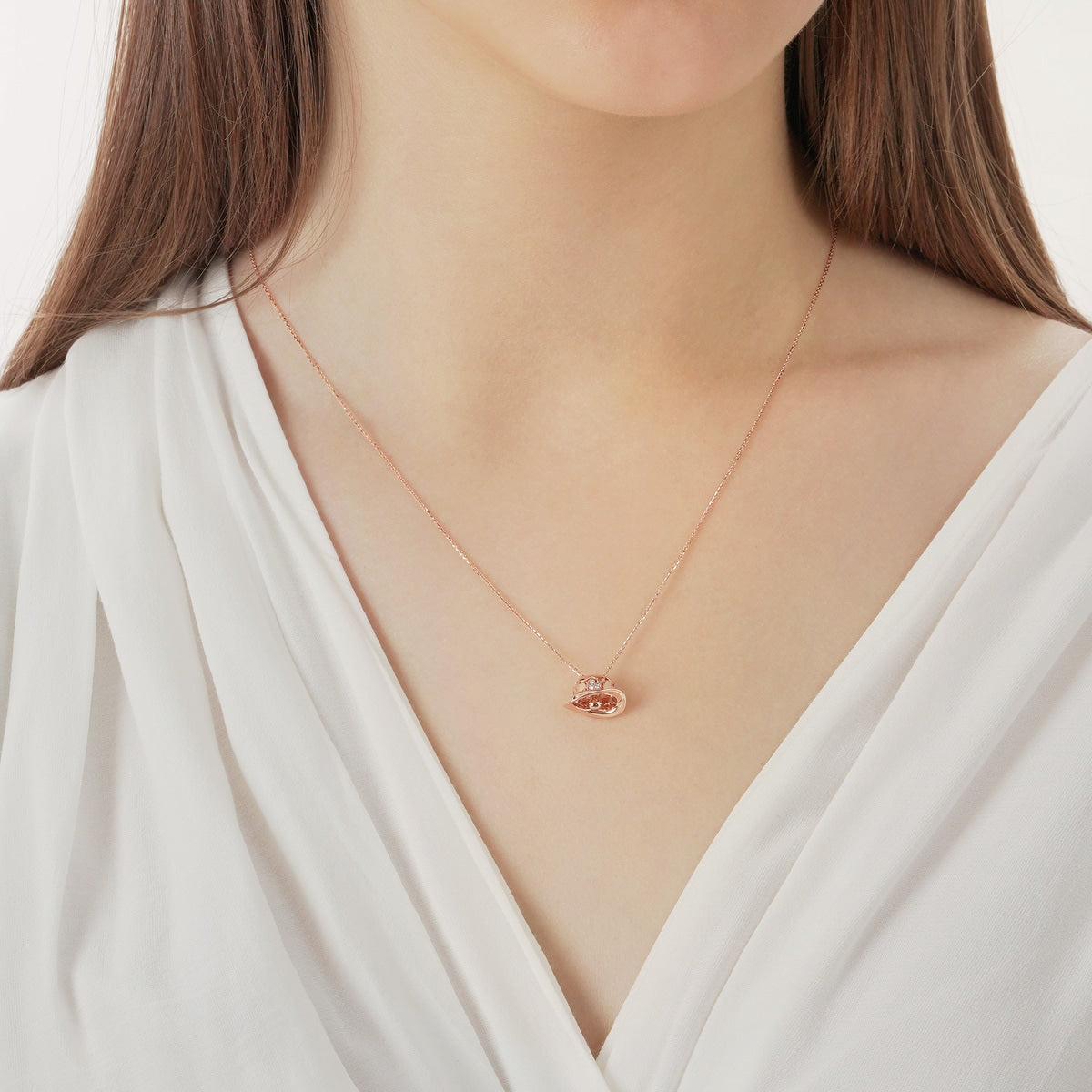 18K Rose Gold Diamond Rabbit Necklace
