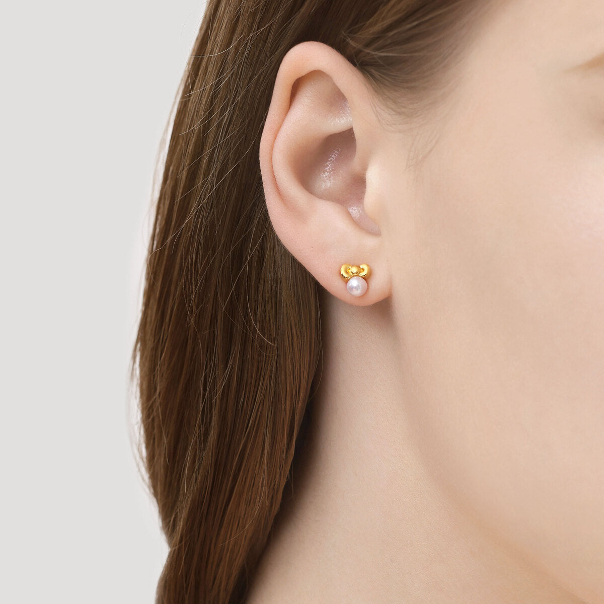 Hello Kitty' 999 Gold Bowtie Earrings