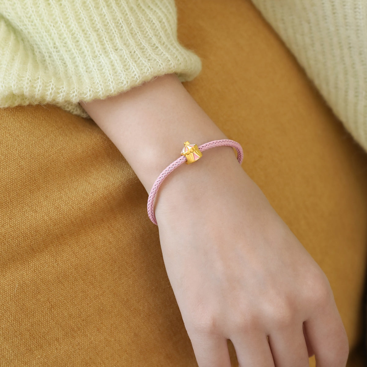 Wonderland' 999 Gold Circus Charm