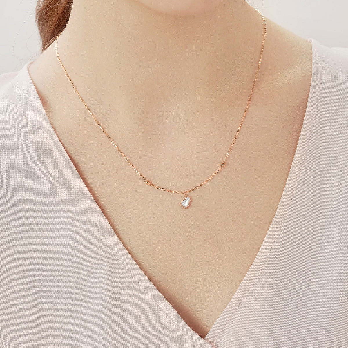 Wishes' 18K Rose Gold Gourd Necklace