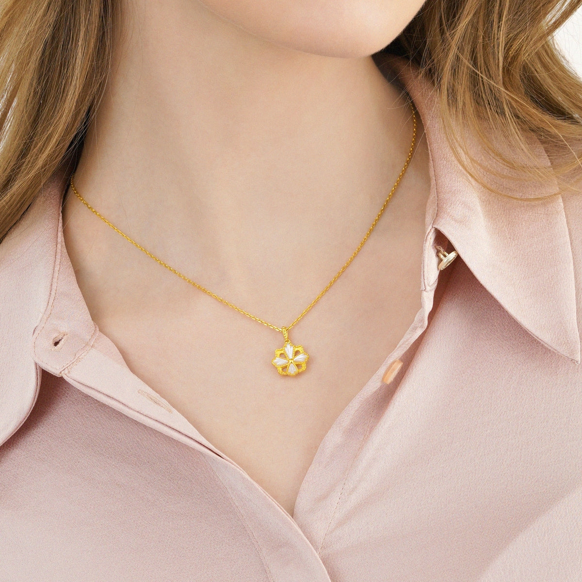 Blossom' 999.9 Gold Pendant