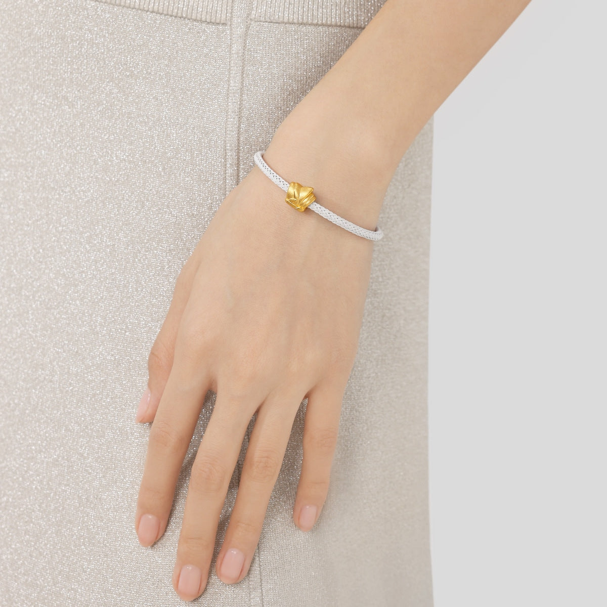 Wonderland' 999 Gold Sydney Opera House Charm