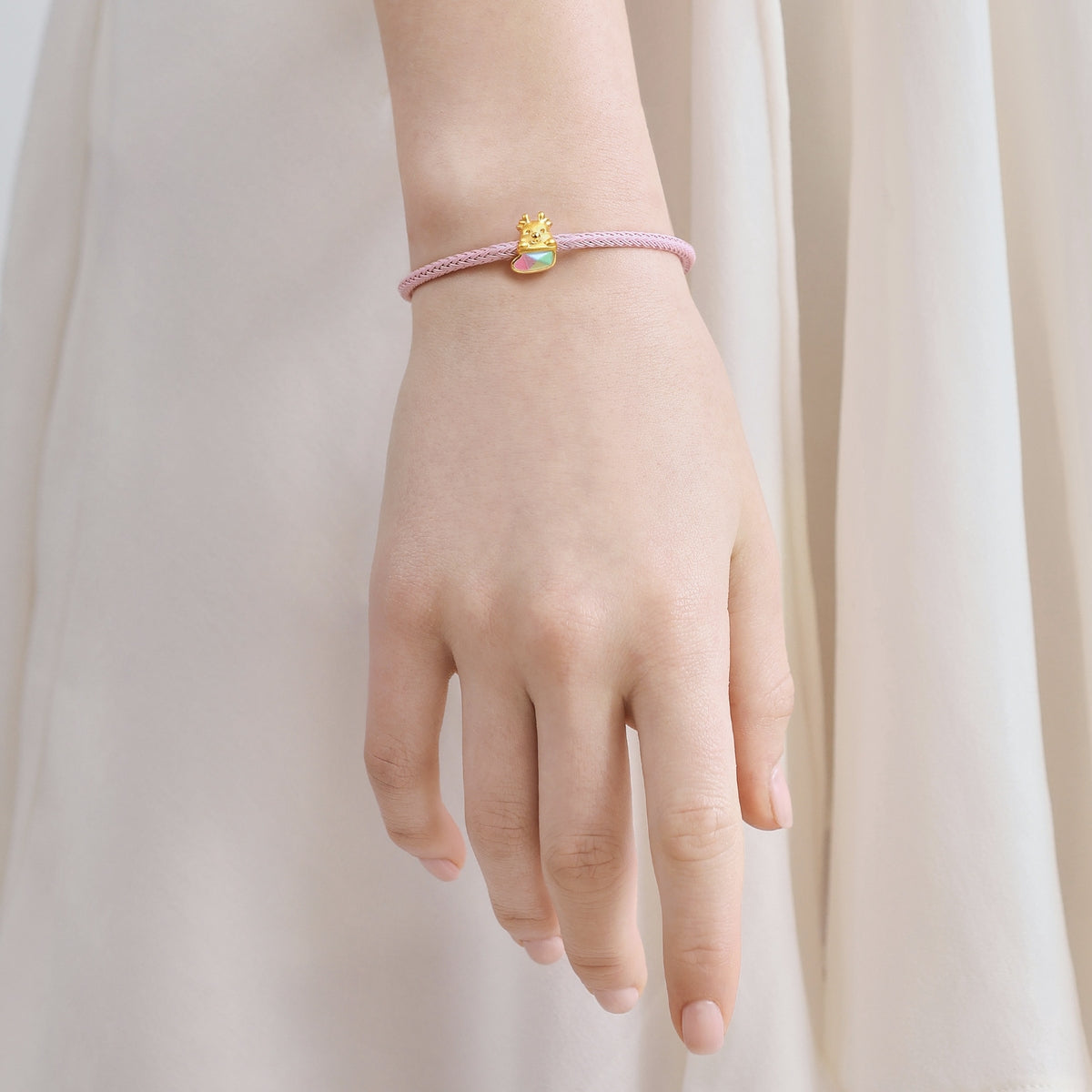 Wonderland' 999 Gold Deer Charm