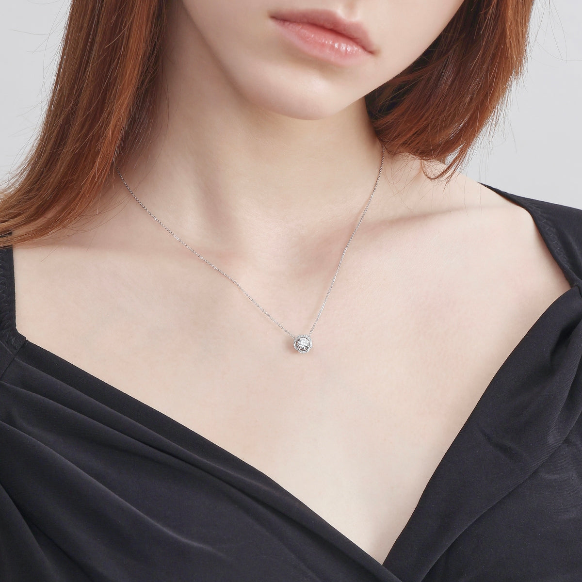 Iconic' 900 Platinum Diamond Necklace