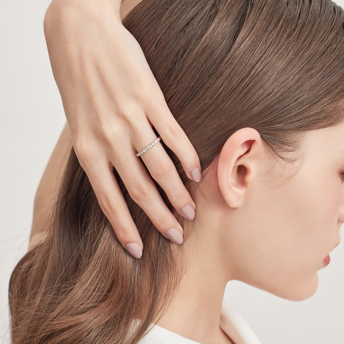 18K White Gold Diamond Ring