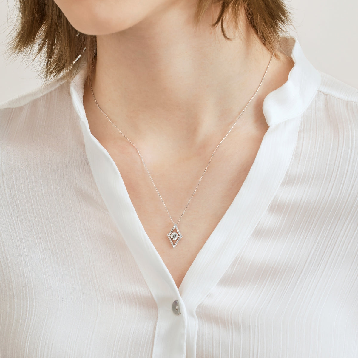 Sculpt' 18K White Gold Diamond Necklace