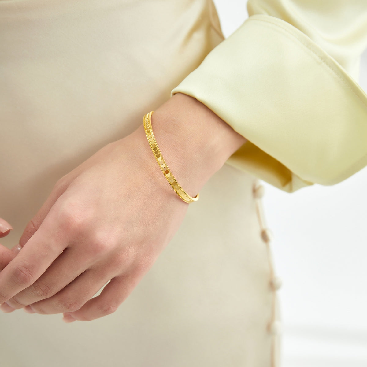 999 Gold Bangle