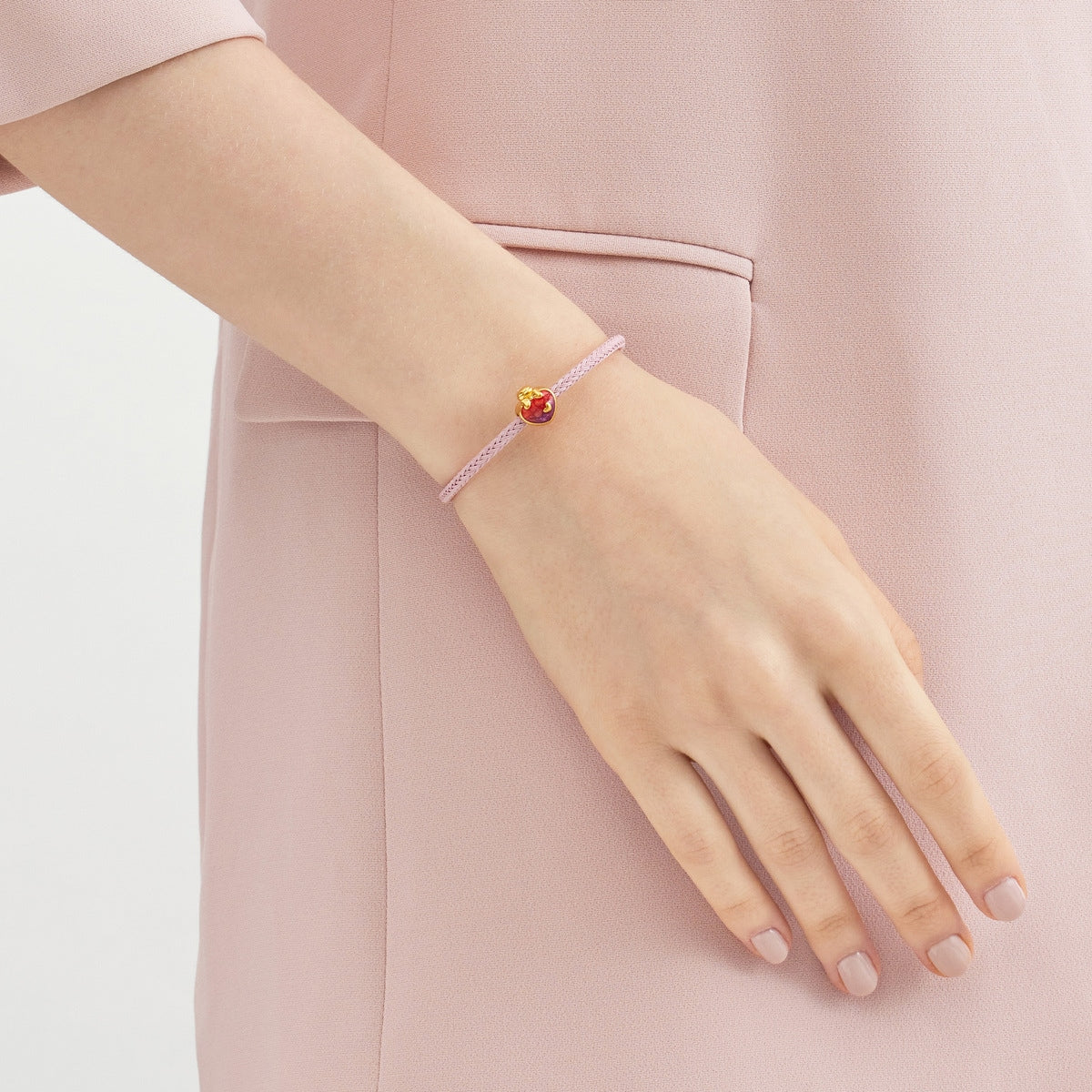 Wonderland' 999 Gold Heart Charm