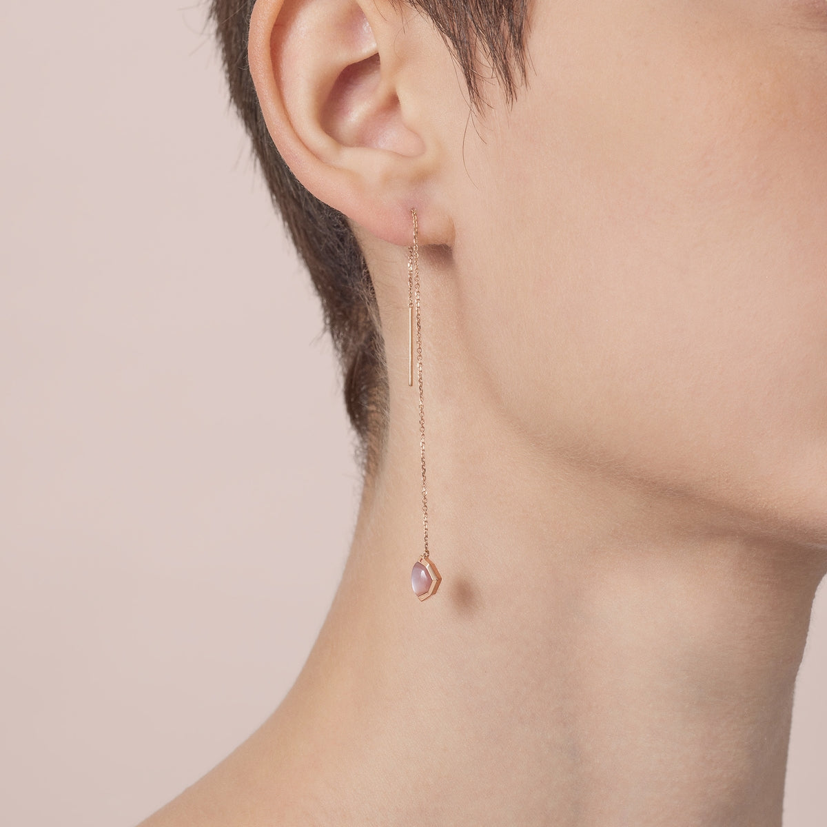 Harmony'18K Rose Gold Pink Mother of Pearl Single Earring