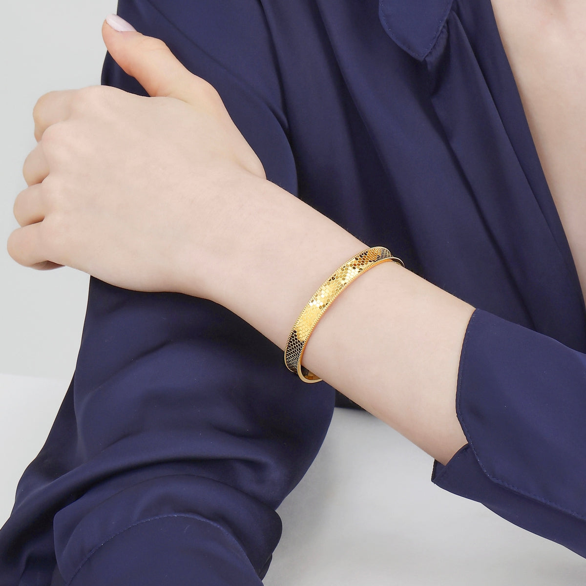 999 Gold Bangle