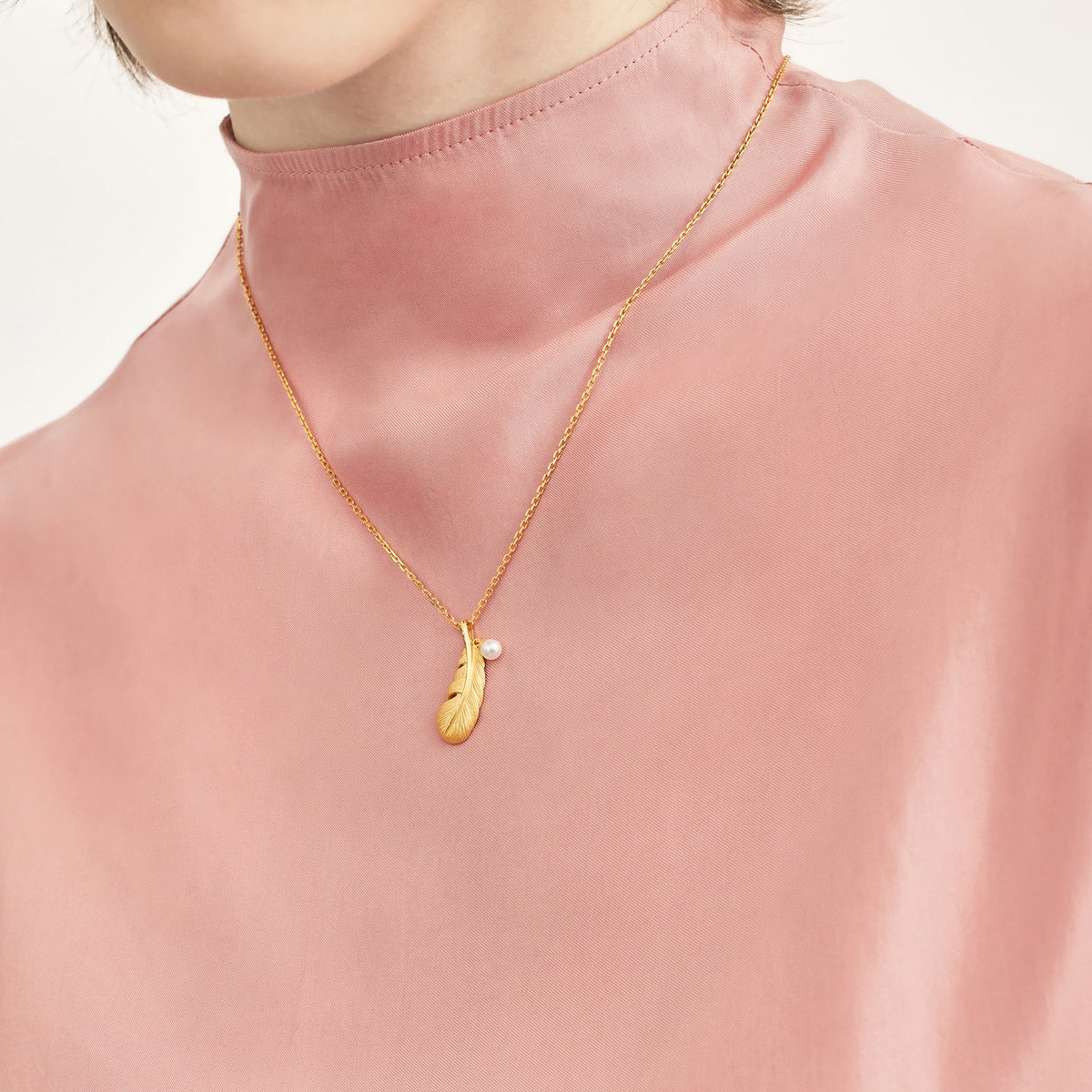 999.9 Gold Feather Pendant