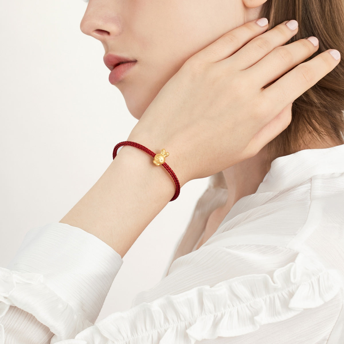 Fate & Myth' 999 Gold Rabbit Charm