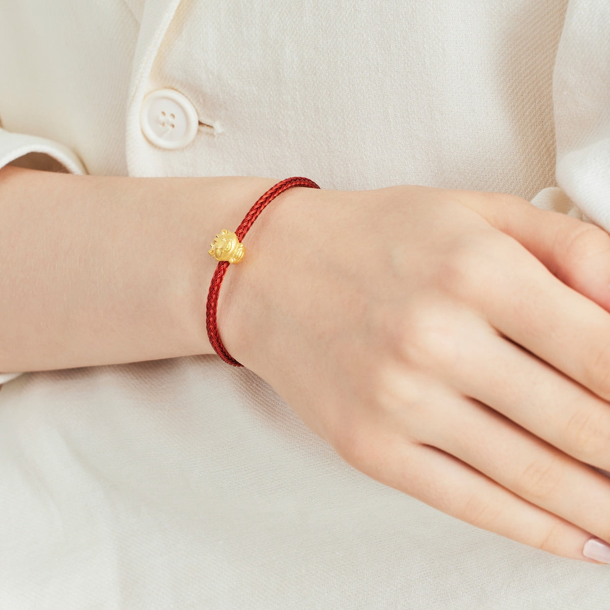 Fate & Myth' 999 Gold Dragon Charm