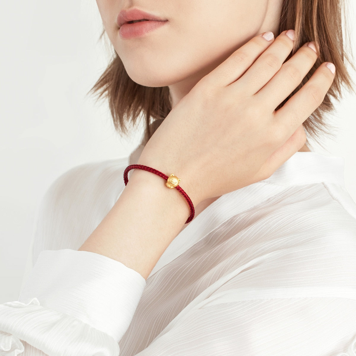 Fate & Myth' 999 Gold Pig Charm