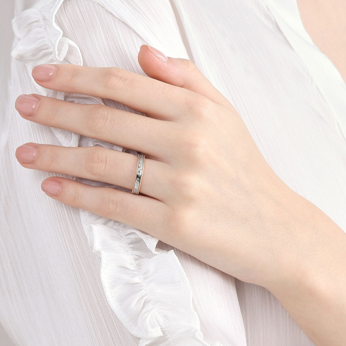 The Art of Romance' 18K Gold & 950 Platinum Ring