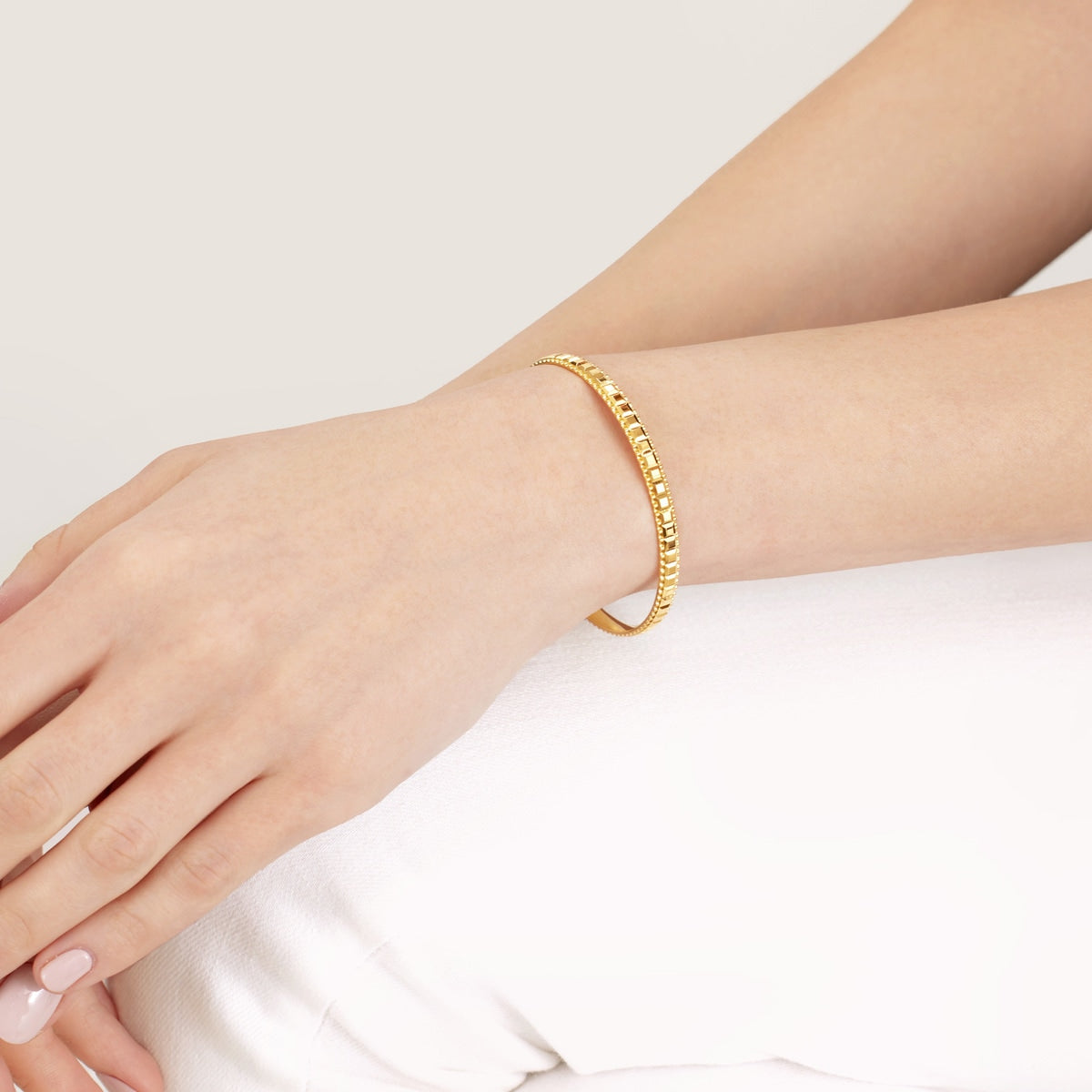 999 Gold Bangle