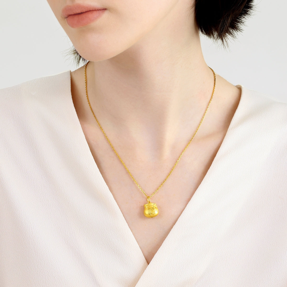 New Year & Chinese Zodiac' 999 Gold Pendant