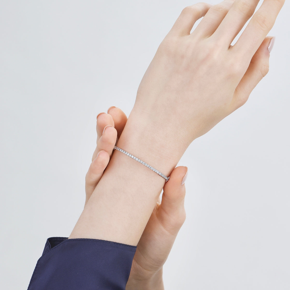 Classics' 18K White Gold Diamond Bangle