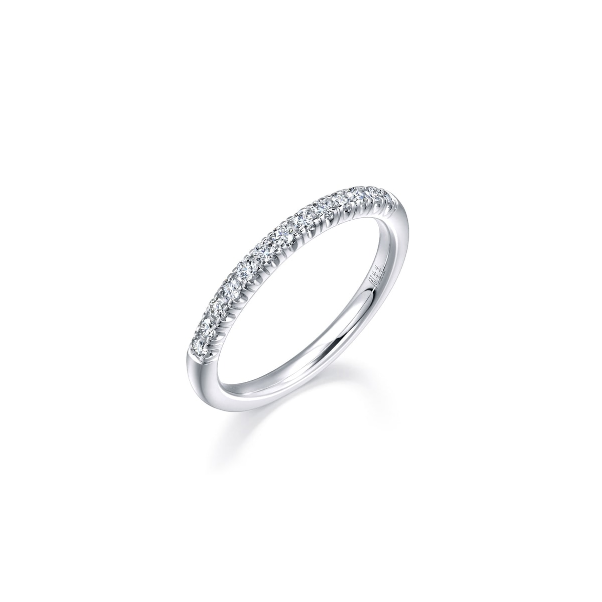 starry-white-gold-diamond-ring-chow-sang-sang