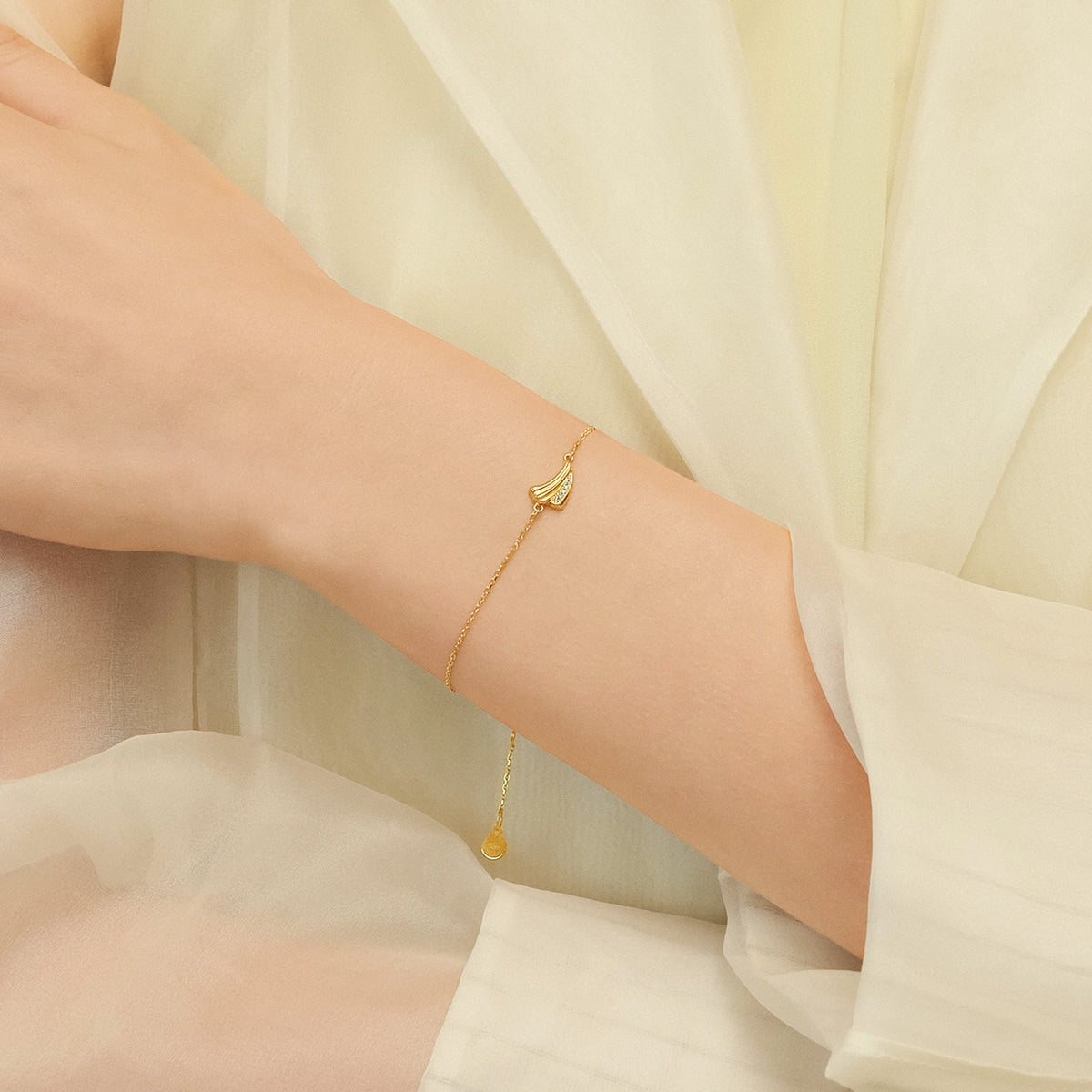 Taffy' 999 Gold Bracelet