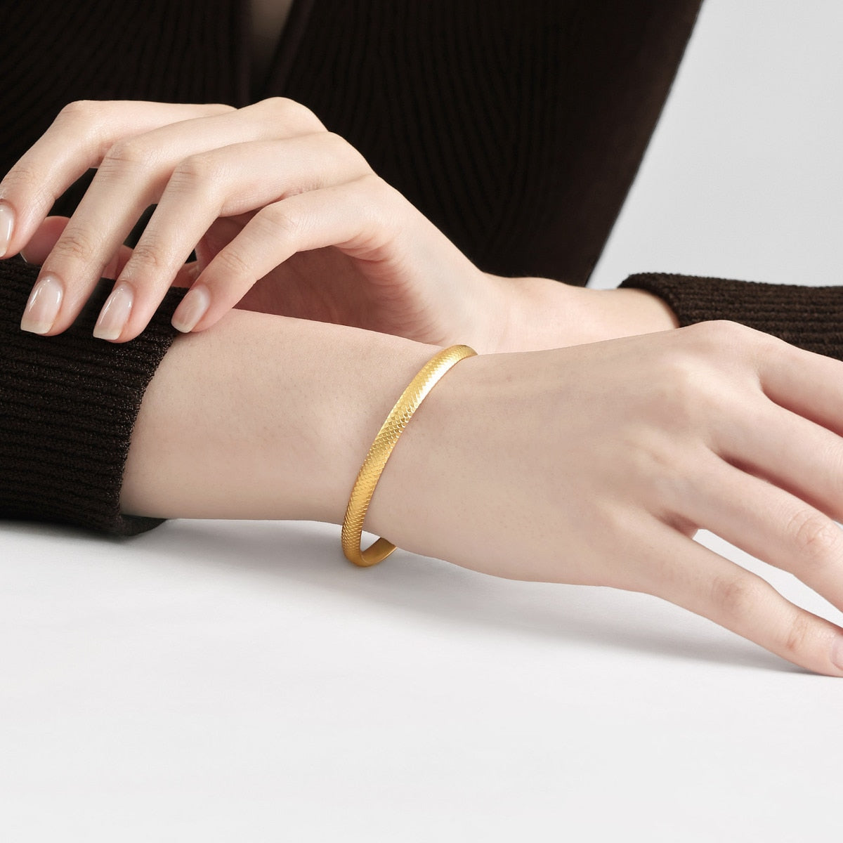 999.9 Gold Bangle