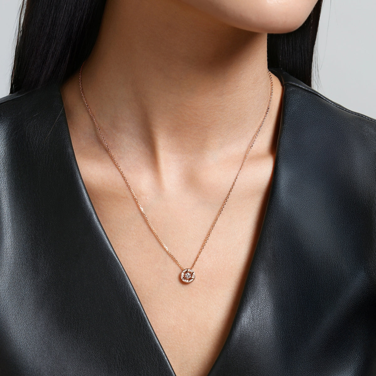 18K/750 Gold (Rose) Diamond Necklace