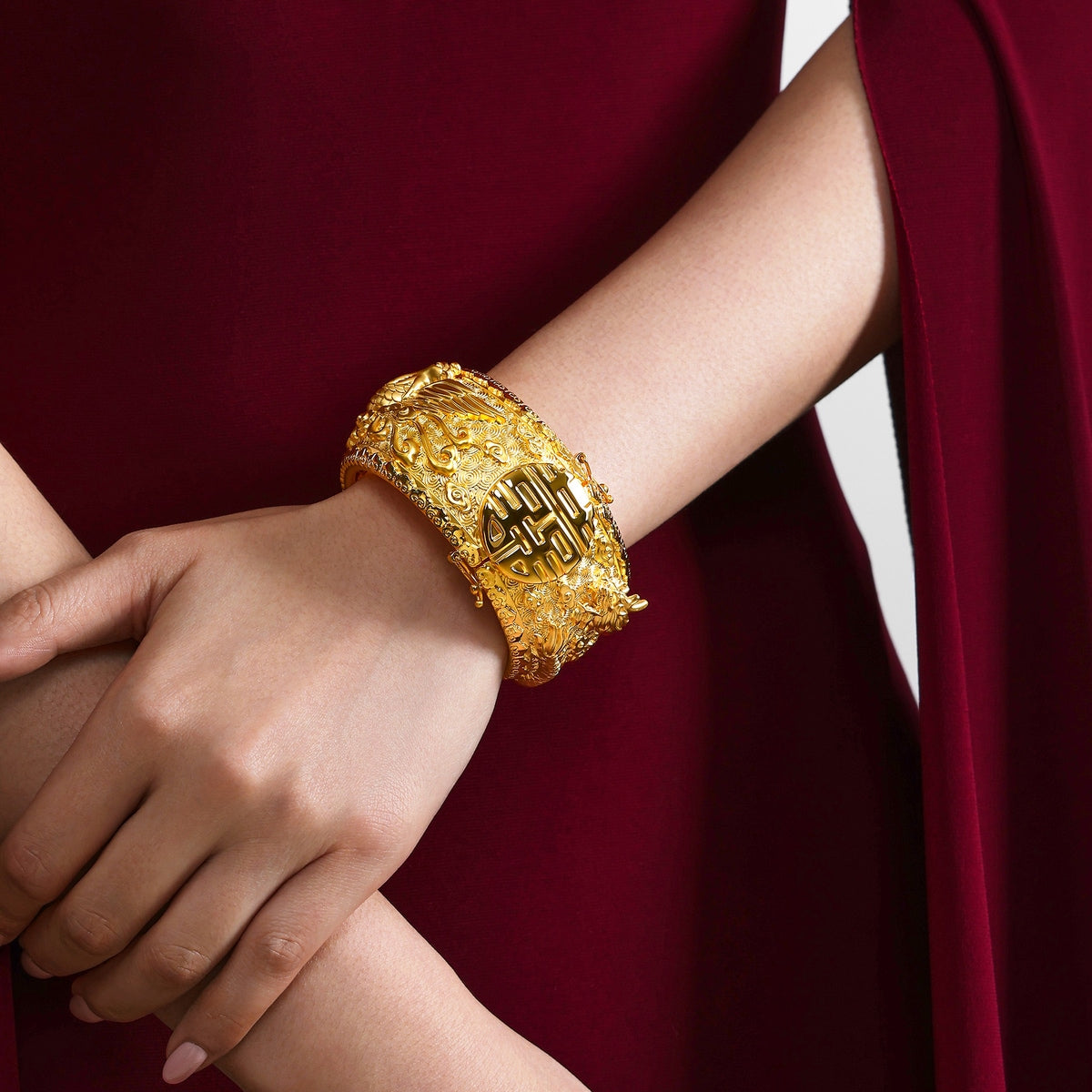 999.9 Gold Bangle